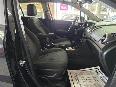 2015 Chevrolet Trax LS 4DR CROSSOVER   - Photo 14 - Hamilton, OH 45015