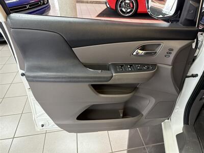 2014 Honda Odyssey Touring Elite 4DR MINI-VAN   - Photo 23 - Hamilton, OH 45015