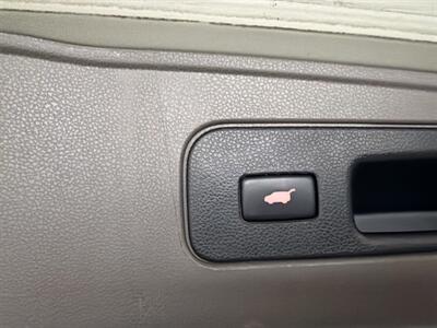 2014 Honda Odyssey Touring Elite 4DR MINI-VAN   - Photo 37 - Hamilton, OH 45015