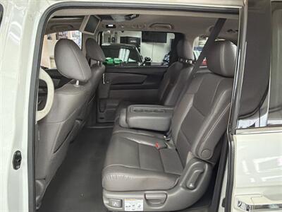 2014 Honda Odyssey Touring Elite 4DR MINI-VAN   - Photo 24 - Hamilton, OH 45015