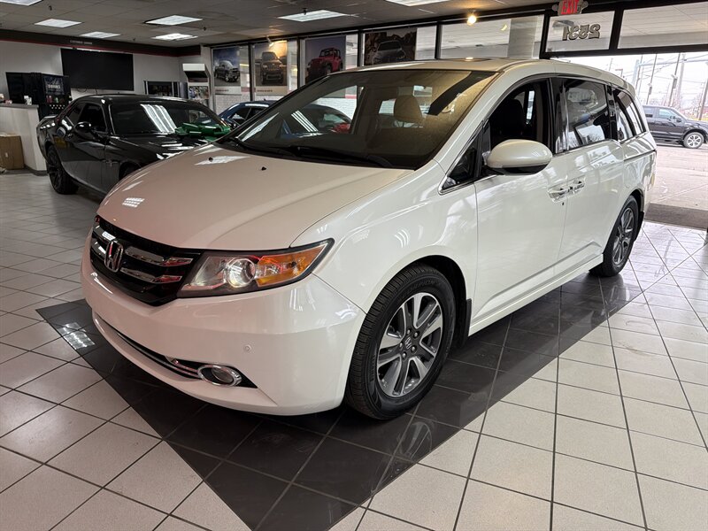 2014 Honda Odyssey Touring Elite 4DR MINI-VAN   - Photo 1 - Hamilton, OH 45015