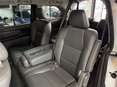 2014 Honda Odyssey Touring Elite 4DR MINI-VAN   - Photo 26 - Hamilton, OH 45015