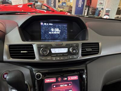 2014 Honda Odyssey Touring Elite 4DR MINI-VAN   - Photo 16 - Hamilton, OH 45015