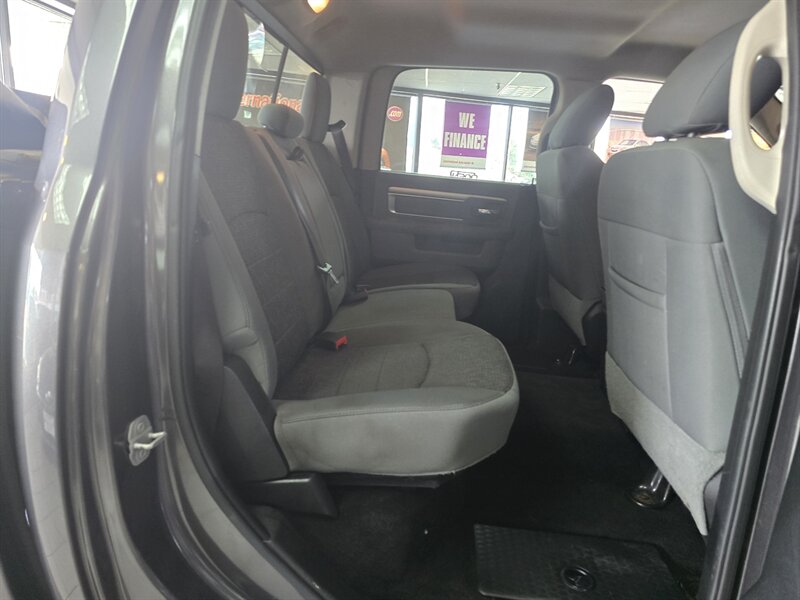 2016 RAM 1500 Outdoorsman 4DR CREW CAB 4X4/V8 - Photo 17 - Hamilton, OH 45015