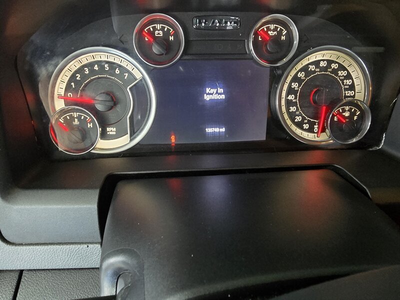 2016 RAM 1500 Outdoorsman 4DR CREW CAB 4X4/V8 - Photo 22 - Hamilton, OH 45015