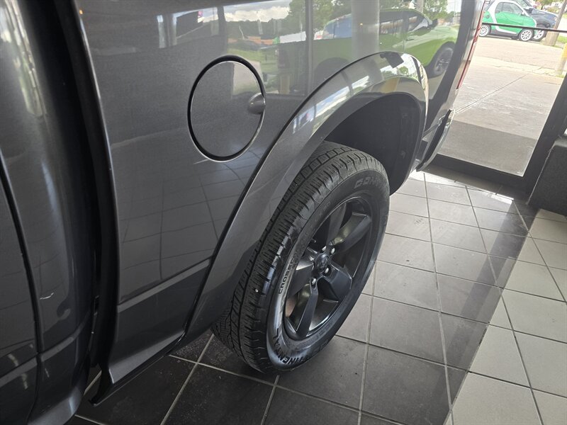2016 RAM 1500 Outdoorsman 4DR CREW CAB 4X4/V8 - Photo 37 - Hamilton, OH 45015