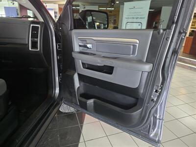 2016 RAM 1500 Outdoorsman 4DR CREW CAB 4X4/V8 - Photo 13 - Hamilton, OH 45015