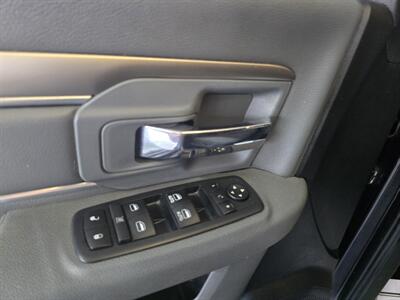 2016 RAM 1500 Outdoorsman 4DR CREW CAB 4X4/V8 - Photo 19 - Hamilton, OH 45015