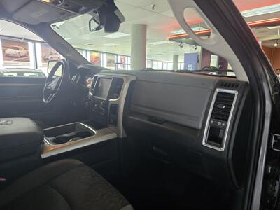 2016 RAM 1500 Outdoorsman 4DR CREW CAB 4X4/V8 - Photo 14 - Hamilton, OH 45015