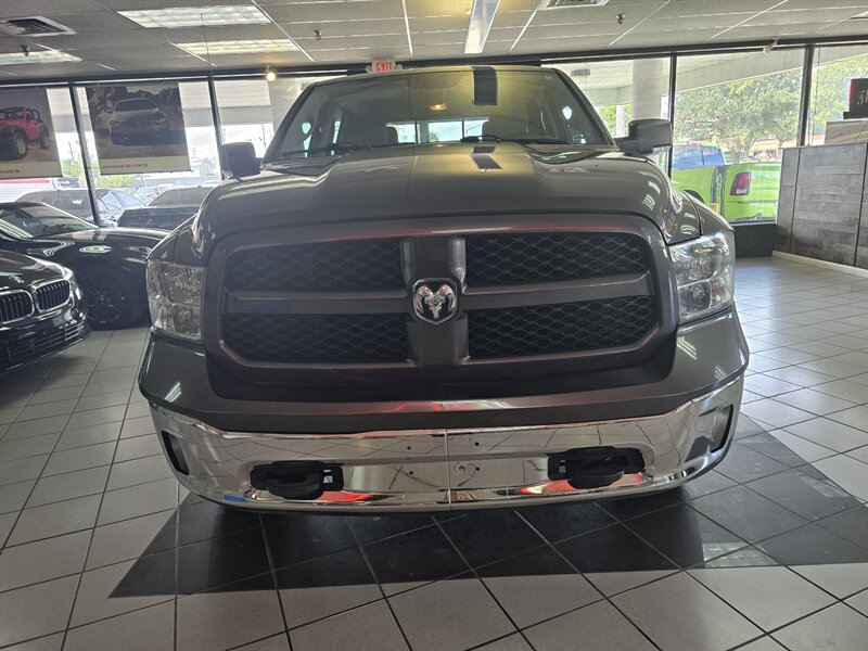 2016 RAM 1500 Outdoorsman 4DR CREW CAB 4X4/V8 - Photo 2 - Hamilton, OH 45015