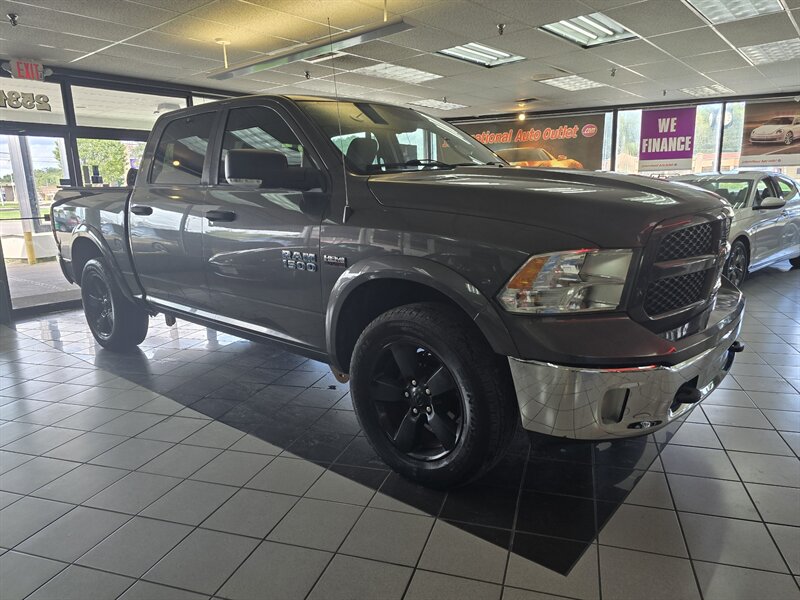 2016 RAM 1500 Outdoorsman 4DR CREW CAB 4X4/V8 - Photo 3 - Hamilton, OH 45015
