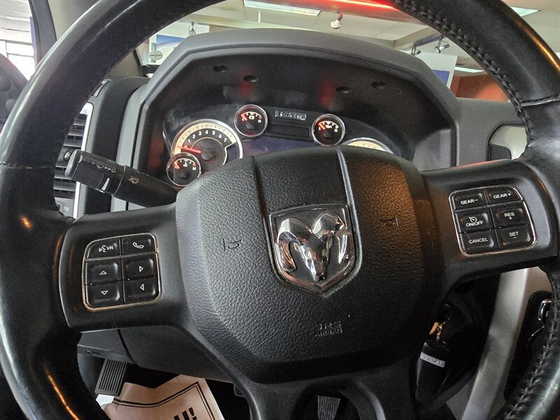 2016 RAM 1500 Outdoorsman 4DR CREW CAB 4X4/V8 - Photo 23 - Hamilton, OH 45015