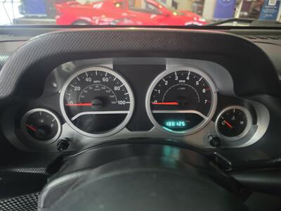 2007 Jeep Wrangler Sahara 4DR SUV 4X4   - Photo 24 - Hamilton, OH 45015