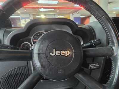 2007 Jeep Wrangler Sahara 4DR SUV 4X4   - Photo 25 - Hamilton, OH 45015