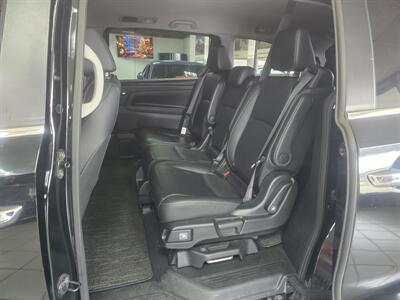 2021 Honda Odyssey EX-L 4DR MINI-VAN - Photo 10 - Hamilton, OH 45015