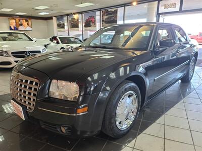 2006 Chrysler 300 Series Touring 4DR SEDAN   - Photo 1 - Hamilton, OH 45015