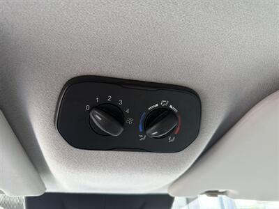 2017 Ford Transit 350 XLT 3DR PASSENGER VAN   - Photo 18 - Hamilton, OH 45015