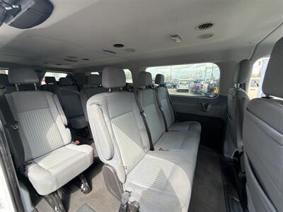 2017 Ford Transit 350 XLT 3DR PASSENGER VAN   - Photo 24 - Hamilton, OH 45015