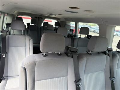 2017 Ford Transit 350 XLT 3DR PASSENGER VAN   - Photo 25 - Hamilton, OH 45015