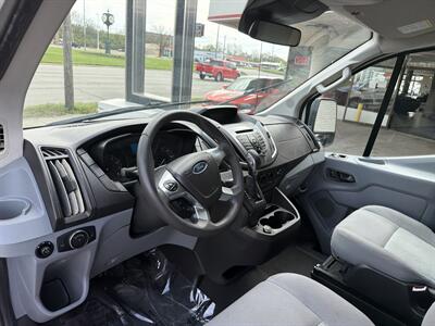 2017 Ford Transit 350 XLT 3DR PASSENGER VAN   - Photo 11 - Hamilton, OH 45015