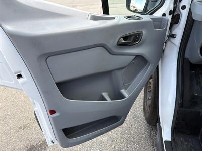 2017 Ford Transit 350 XLT 3DR PASSENGER VAN   - Photo 19 - Hamilton, OH 45015