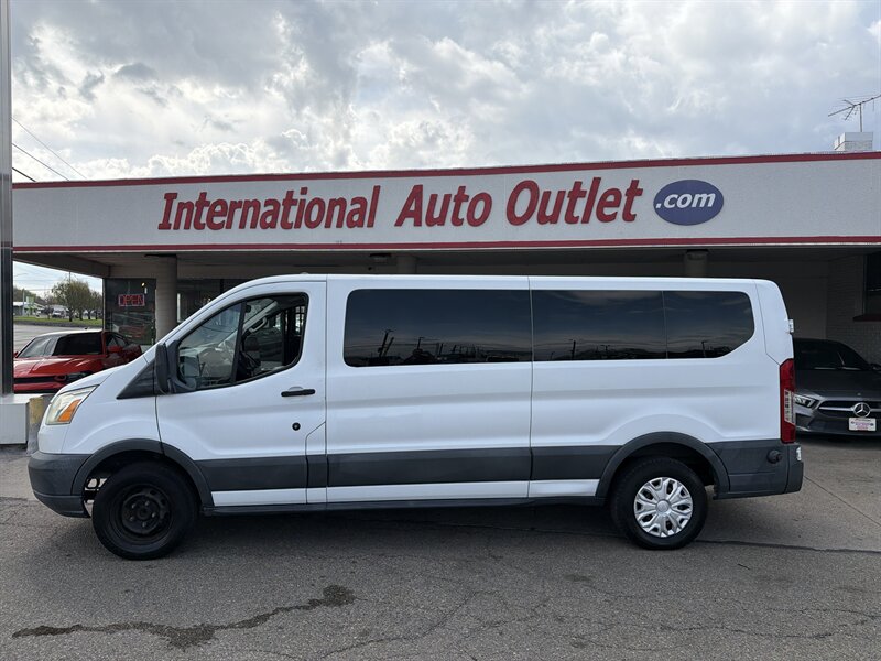 2017 Ford Transit 350 XLT 3DR PASSENGER VAN   - Photo 1 - Hamilton, OH 45015