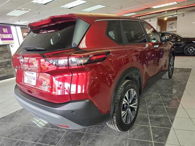 2023 Nissan Rogue SV 4DR SUV AWD   - Photo 4 - Hamilton, OH 45015