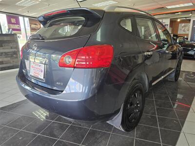 2015 Nissan Rogue SELECT S 4DR SUV AWD   - Photo 4 - Hamilton, OH 45015