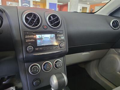 2015 Nissan Rogue SELECT S 4DR SUV AWD   - Photo 20 - Hamilton, OH 45015
