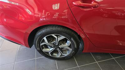 2019 Kia Forte LXS 4DR SEDAN - Photo 27 - Hamilton, OH 45015