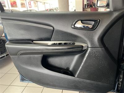 2015 Dodge Journey Limited   - Photo 15 - Hamilton, OH 45015