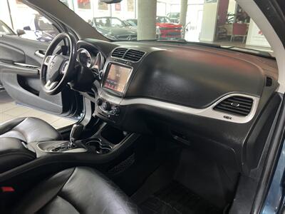2015 Dodge Journey Limited   - Photo 23 - Hamilton, OH 45015
