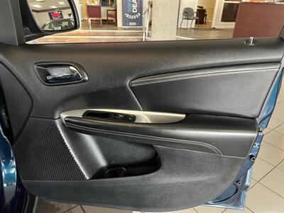 2015 Dodge Journey Limited   - Photo 24 - Hamilton, OH 45015