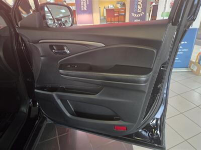 2017 Honda Pilot EX-L - Photo 16 - Hamilton, OH 45015