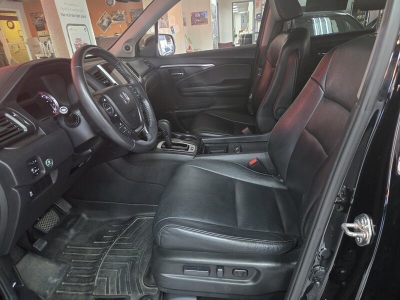 2017 Honda Pilot EX-L - Photo 11 - Hamilton, OH 45015