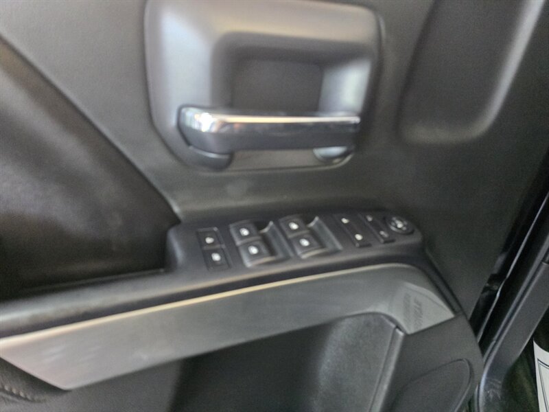 2015 Chevrolet Silverado 1500 LT- 4DR CREW CAB - Photo 17 - Hamilton, OH 45015