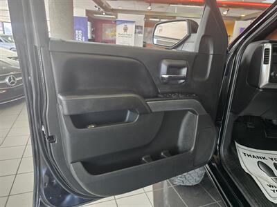 2015 Chevrolet Silverado 1500 LT- 4DR CREW CAB - Photo 7 - Hamilton, OH 45015