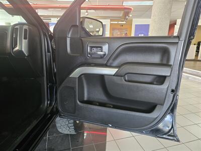 2015 Chevrolet Silverado 1500 LT- 4DR CREW CAB - Photo 12 - Hamilton, OH 45015