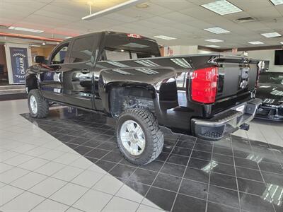 2015 Chevrolet Silverado 1500 LT- 4DR CREW CAB - Photo 6 - Hamilton, OH 45015