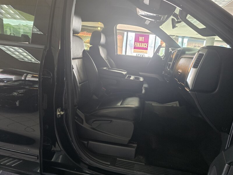 2015 Chevrolet Silverado 1500 LT- 4DR CREW CAB - Photo 14 - Hamilton, OH 45015