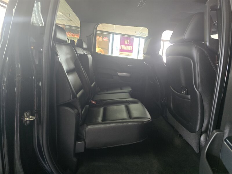 2015 Chevrolet Silverado 1500 LT- 4DR CREW CAB - Photo 16 - Hamilton, OH 45015