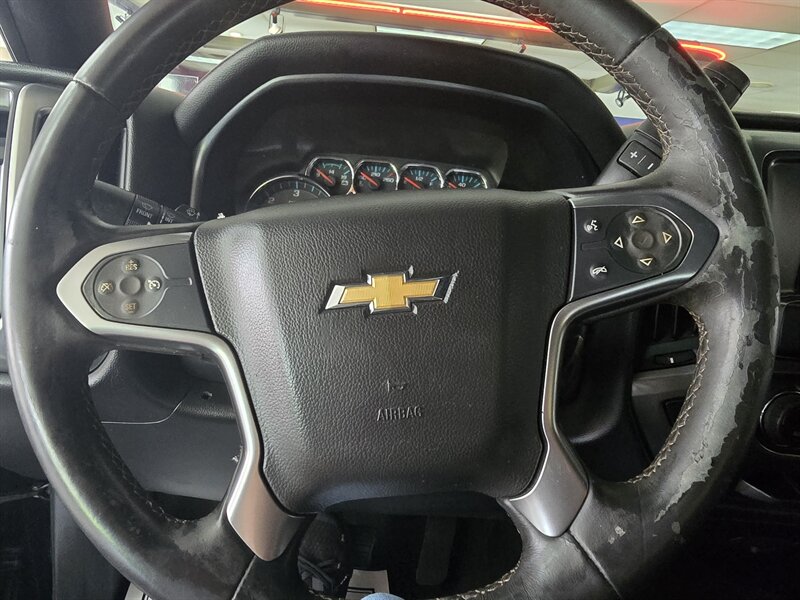 2015 Chevrolet Silverado 1500 LT- 4DR CREW CAB - Photo 19 - Hamilton, OH 45015