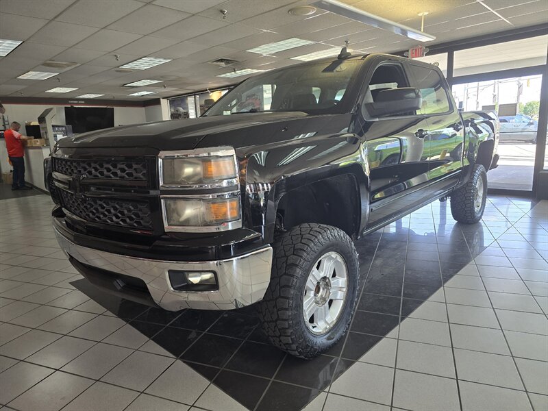 2015 Chevrolet Silverado 1500 LT- 4DR CREW CAB   - Photo 1 - Hamilton, OH 45015