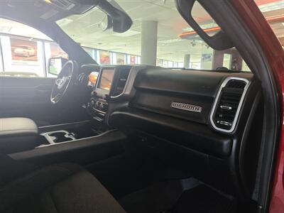 2019 RAM 1500 Big Horn/CREW CAB/4X4   - Photo 13 - Hamilton, OH 45015