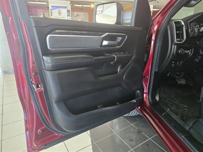 2019 RAM 1500 Big Horn/CREW CAB/4X4   - Photo 6 - Hamilton, OH 45015