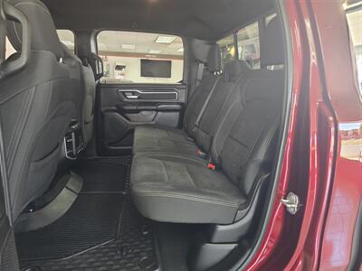 2019 RAM 1500 Big Horn/CREW CAB/4X4   - Photo 11 - Hamilton, OH 45015
