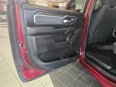 2019 RAM 1500 Big Horn/CREW CAB/4X4   - Photo 9 - Hamilton, OH 45015