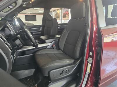 2019 RAM 1500 Big Horn/CREW CAB/4X4   - Photo 8 - Hamilton, OH 45015