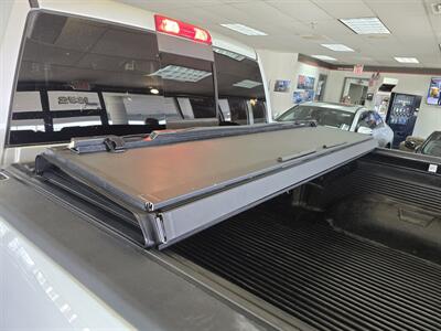 2019 RAM 1500 Classic SLT   - Photo 25 - Hamilton, OH 45015