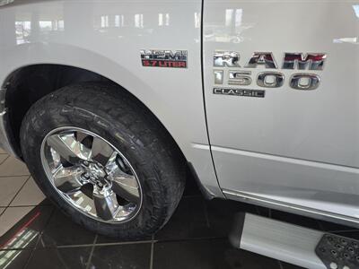 2019 RAM 1500 Classic SLT   - Photo 30 - Hamilton, OH 45015